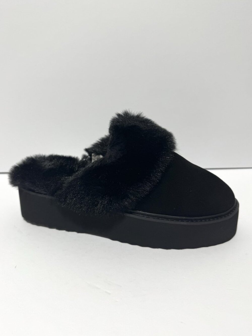 BCTEX Coll Womens Fuzzy Slippers Black Size 10 M